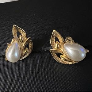 Napier clip on earrings